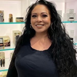 Meet your Posher, Sonya